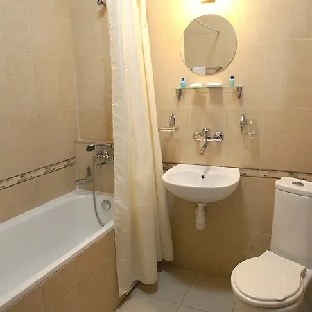 бела Отель 3*